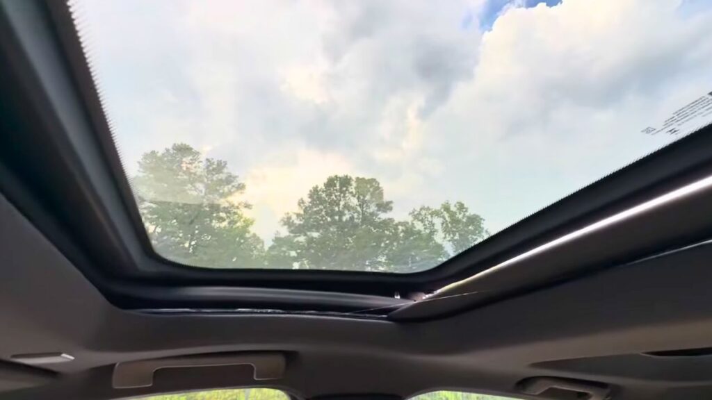 Rearview Camera and Sunroof